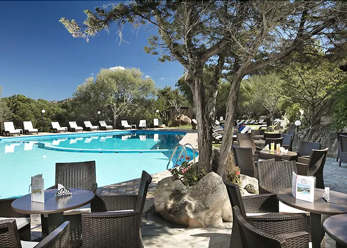 Hotel Rocce Sarde 4*